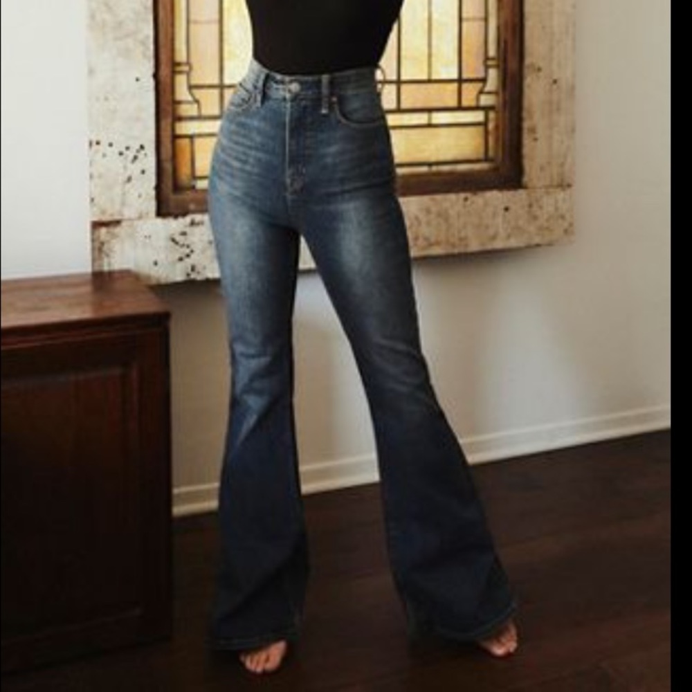 Free People Crvy Jeans Robyn Flares